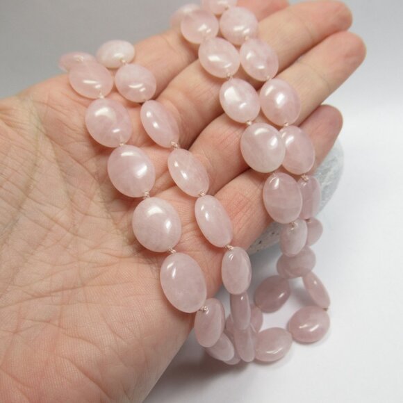 Rose Quartz oval bead necklace - Picture 5 of 11